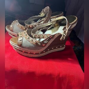 Michael Kors Tan and Gold Studded Wedges.